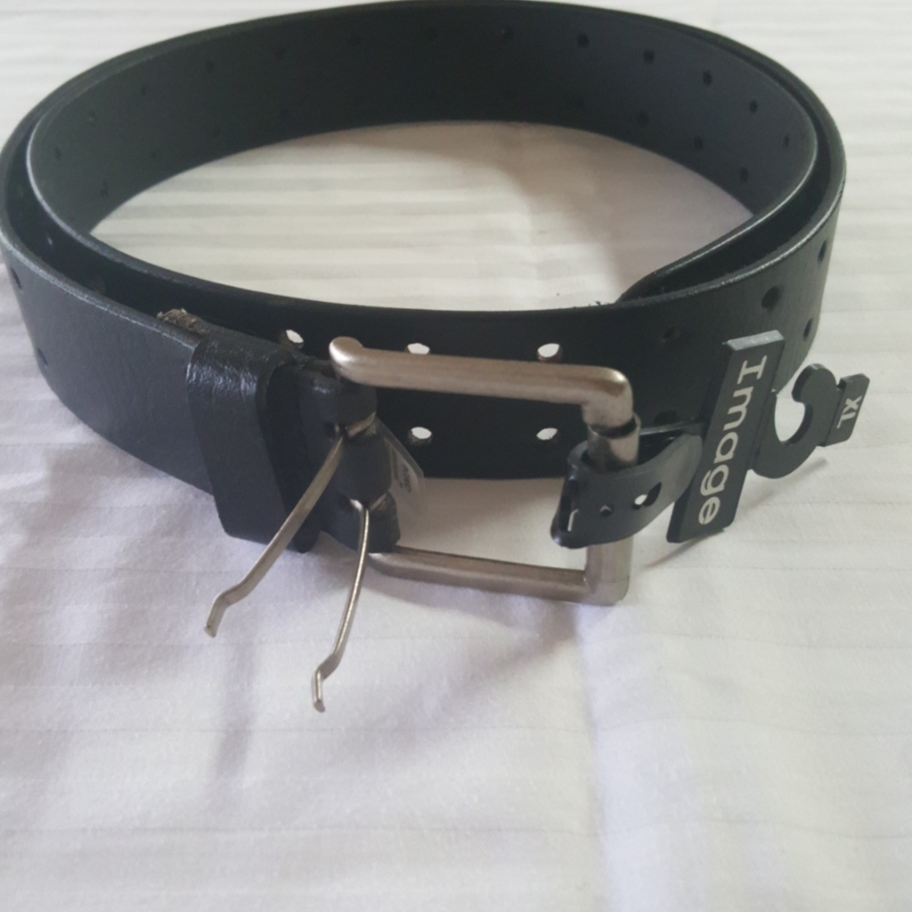 Mens 40-44 genuine leather black new belt w tags